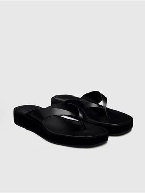Reformation Eden Black Platform Flip Flop Sandals